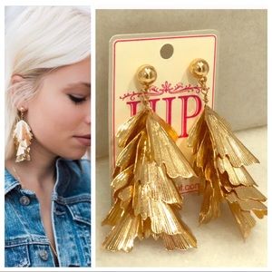 NWT Gold Petal 3” Statement Earrings